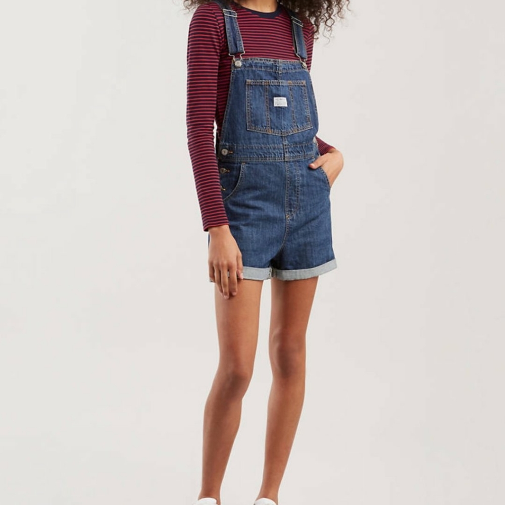 LG NWT Levi's Vintage Denim Short Overalls Medium Wash